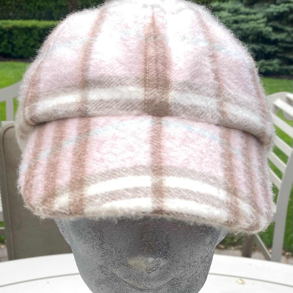 Burberry hat